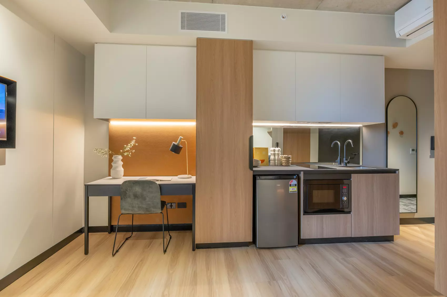 Empowered Studio_R62_7719-HDR.jpg