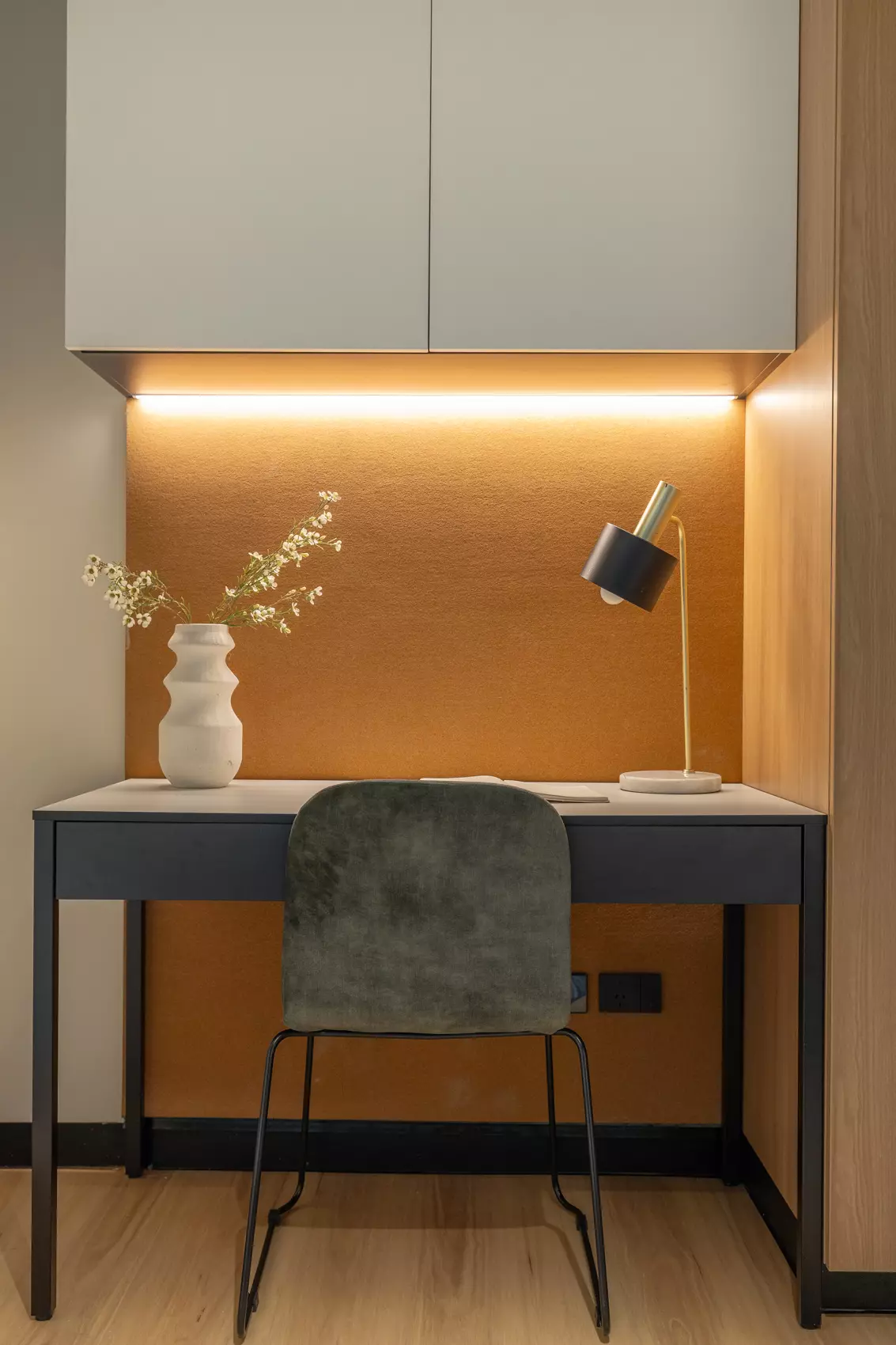 Empowered Studio_R62_7751.jpg