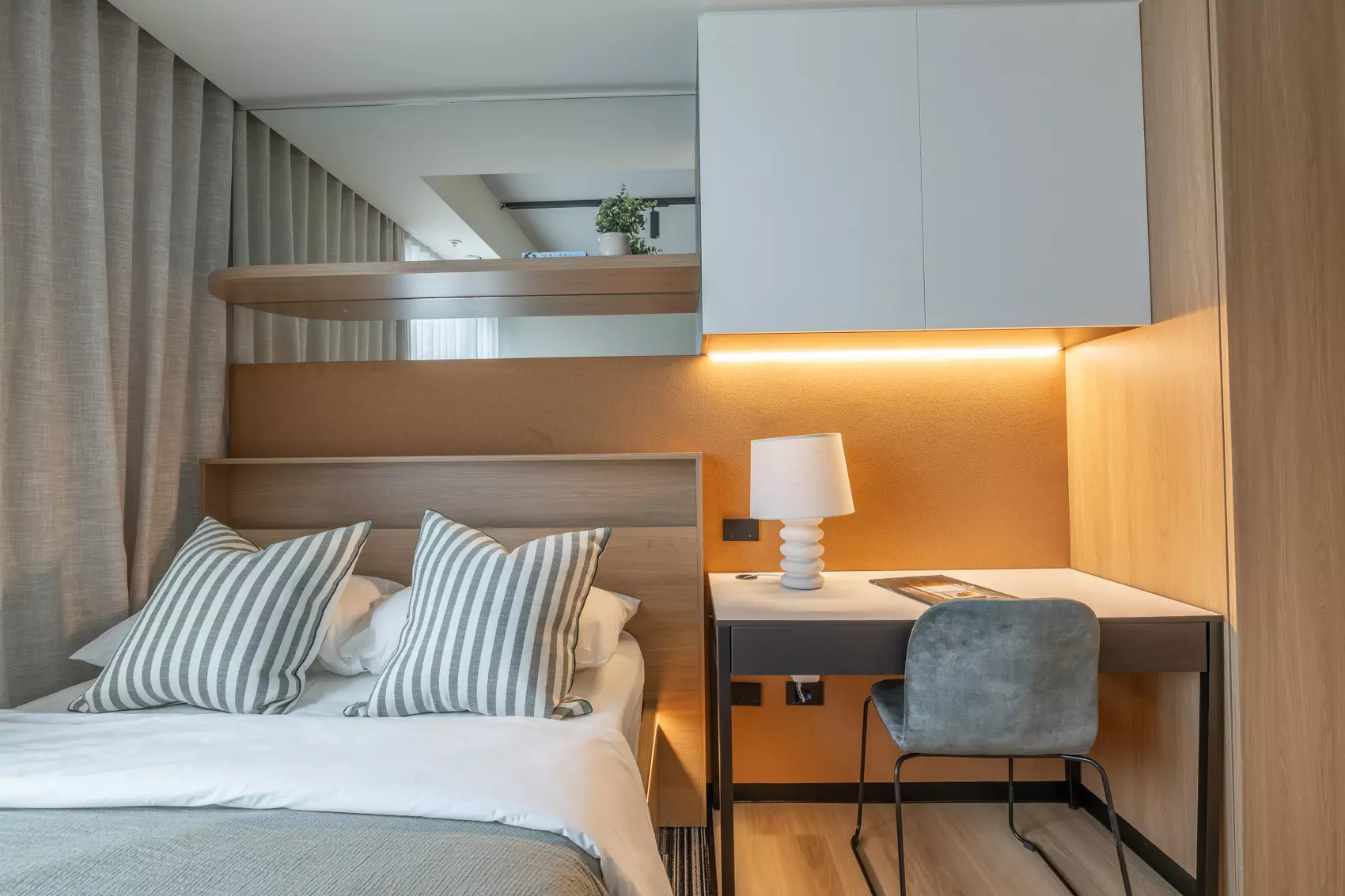 Signature Studio Flex - R62_7324-HDR.jpg