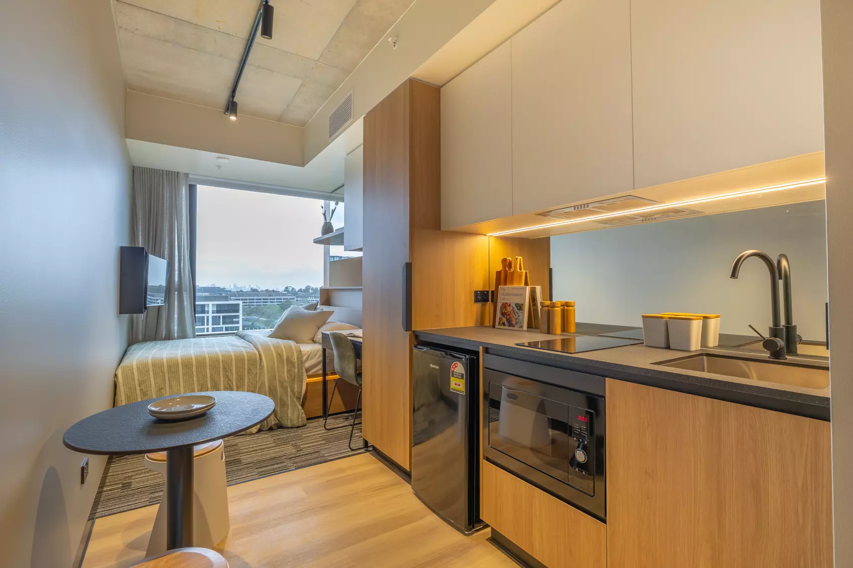 Signature Studio_R62_6782-HDR.jpg