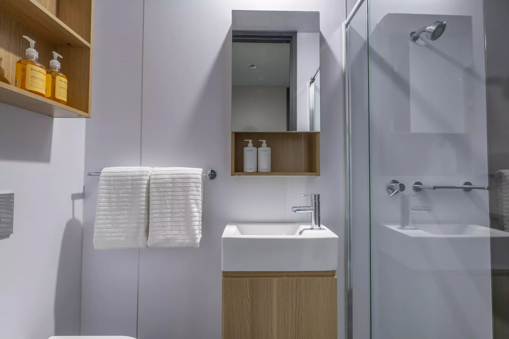 Signature Studio_R62_6790-HDR.jpg