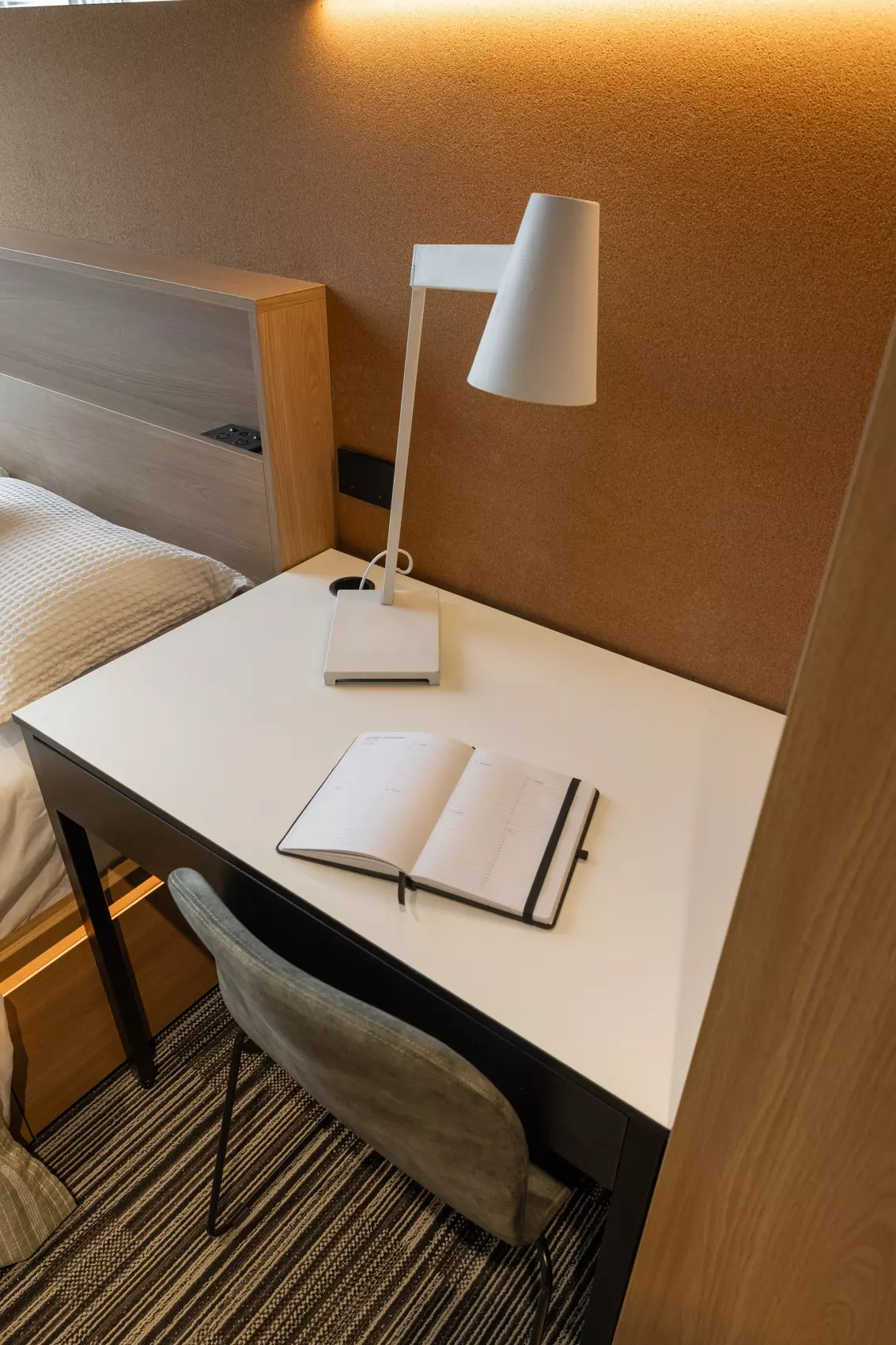 Signature Studio_R62_6901.jpg